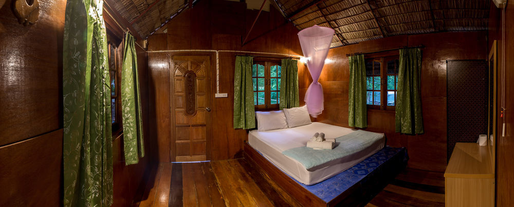 Hotel Phuritra Sabai 2*