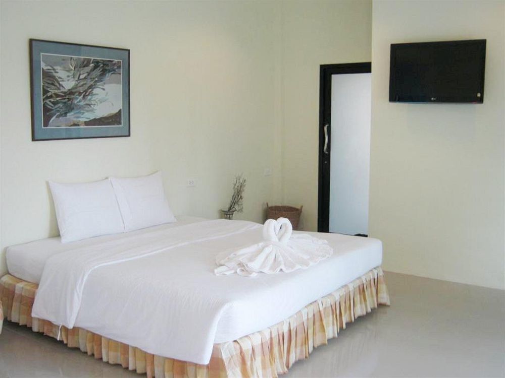 Lipe Resort Hotel