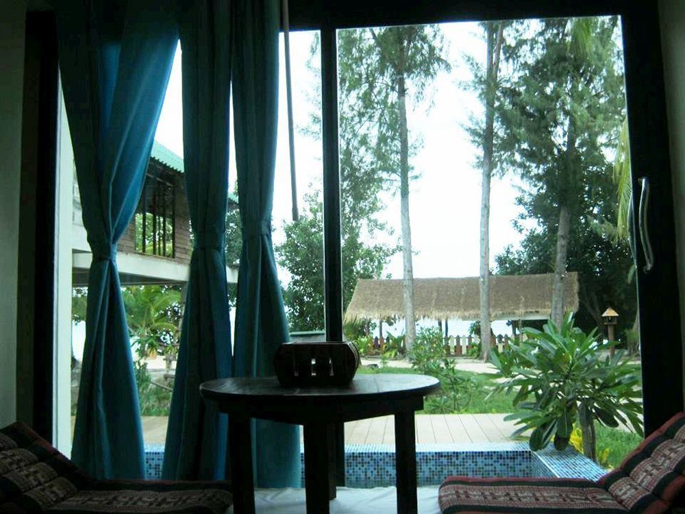 Lipe Resort Hotel
