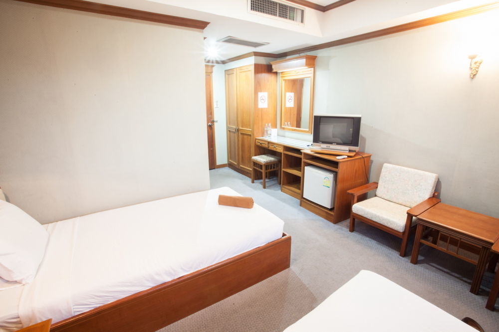 Hotel Imperial Sakon 3*