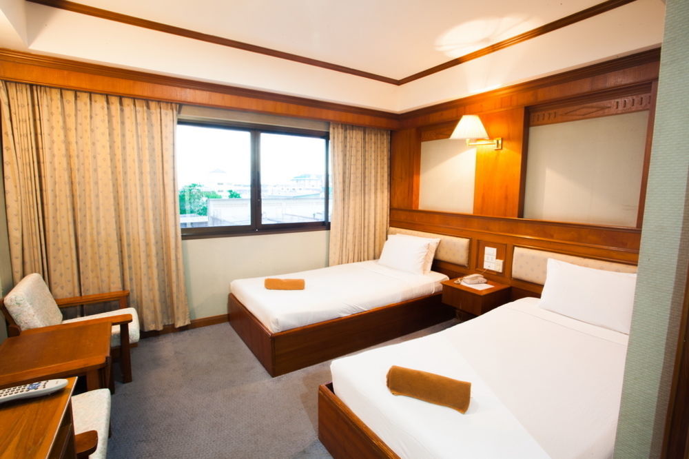 Imperial Sakon Hotel 3*