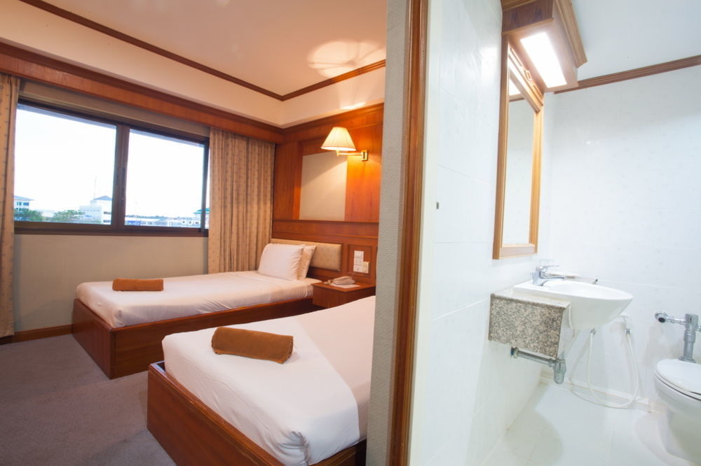 Imperial Sakon Hotel