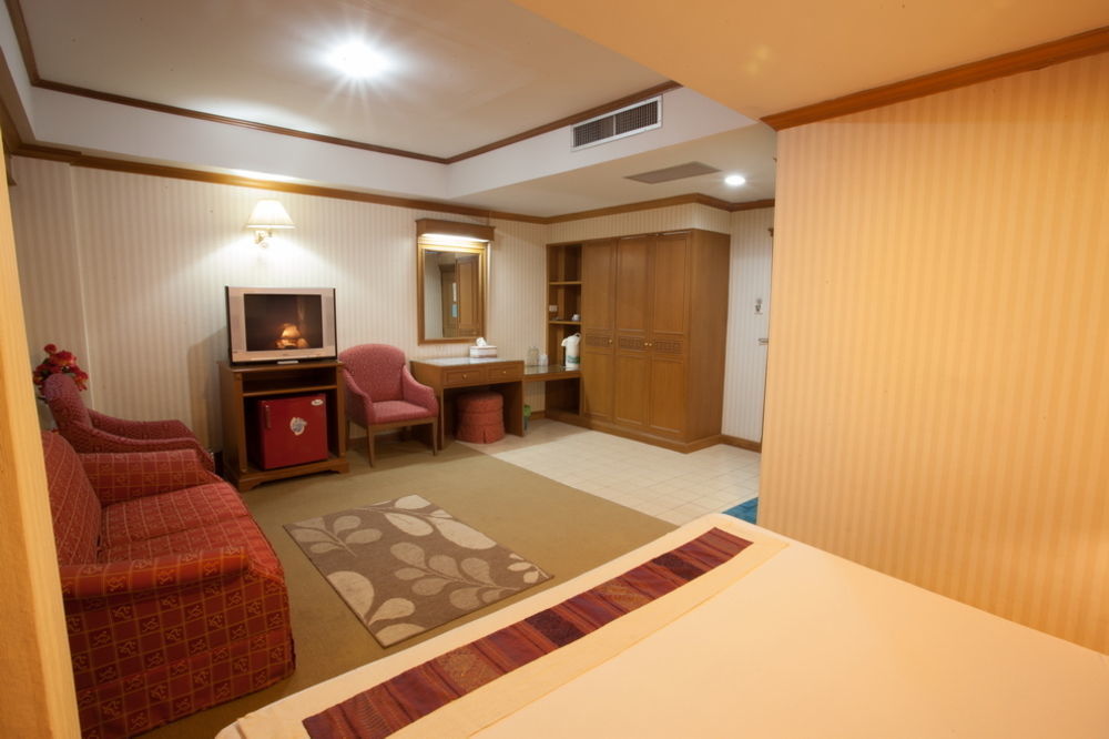 Imperial Sakon Hotel