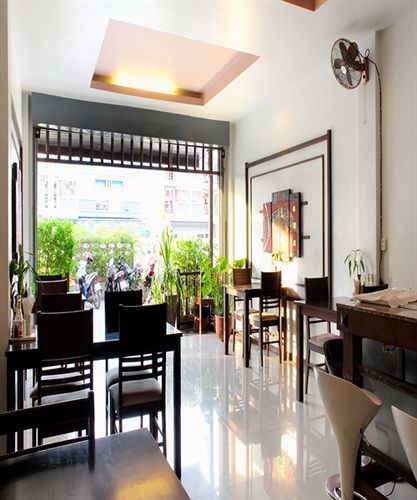 Hotel Athome Two @ Nanai 8 2*