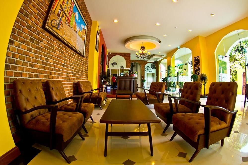 Coasta Bangsaen Hotel 3*