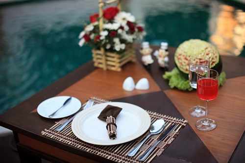 Inn Sathu