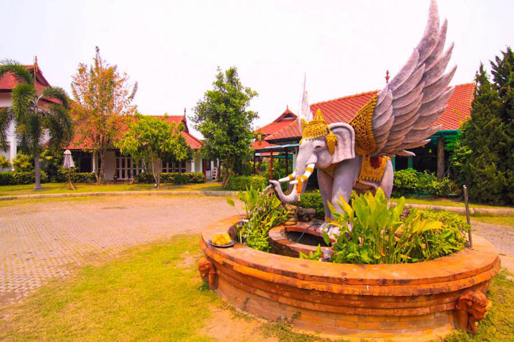 Resort Karinthip Village 3*
