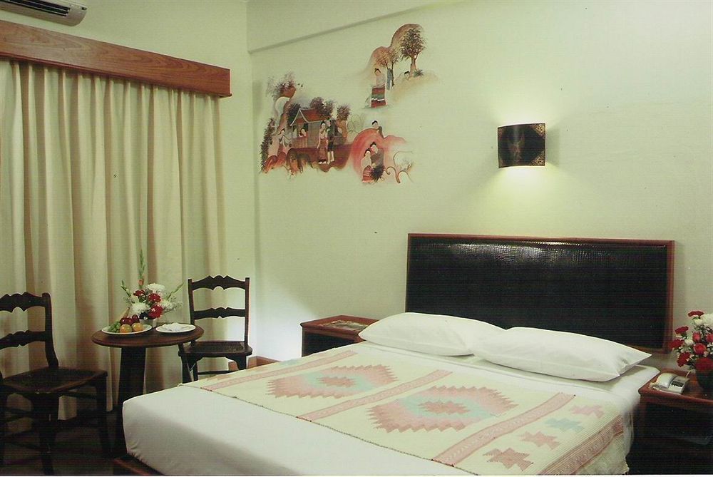Karinthip Village Resort 3*