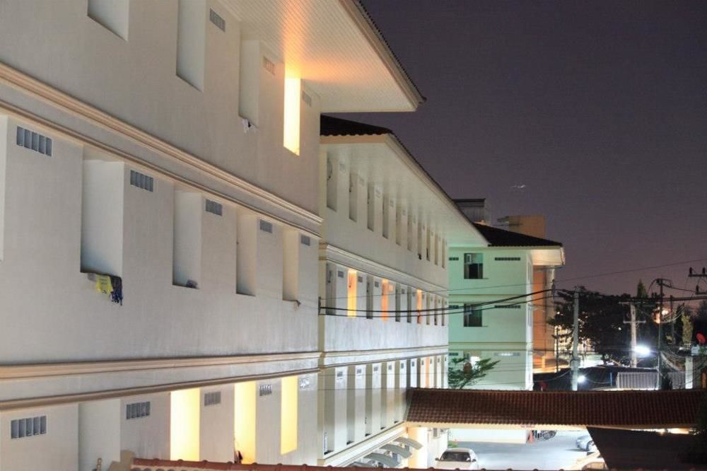 Pattara Mansion Motel 2*