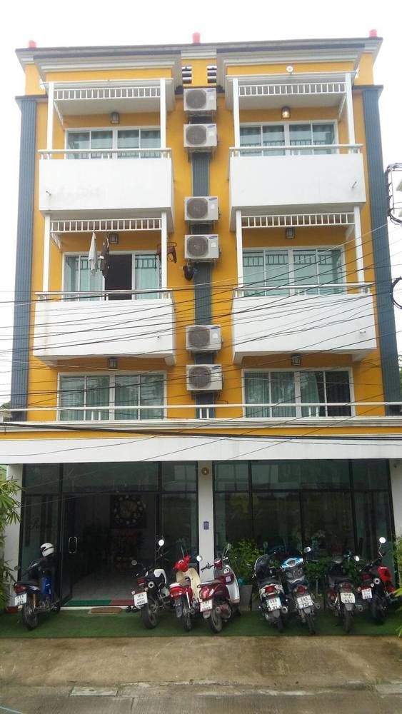 Oyo 983 The Private Hotel