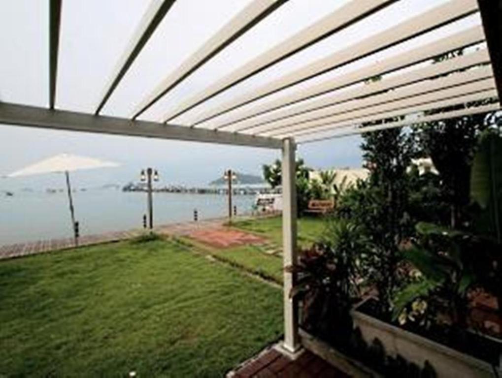 Apartment Baan By The Sea Sattahip
