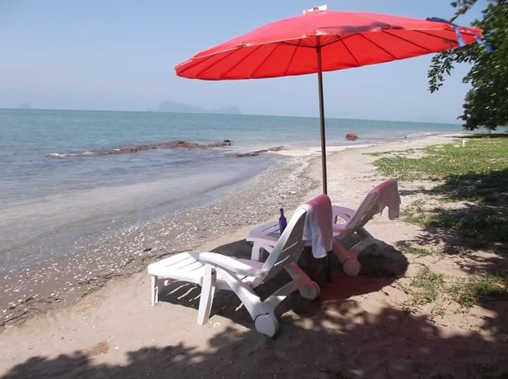 Dugong Koh Sukorn Ko Sukon
