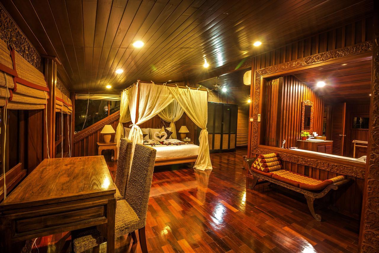 Erawan Hotel 4*