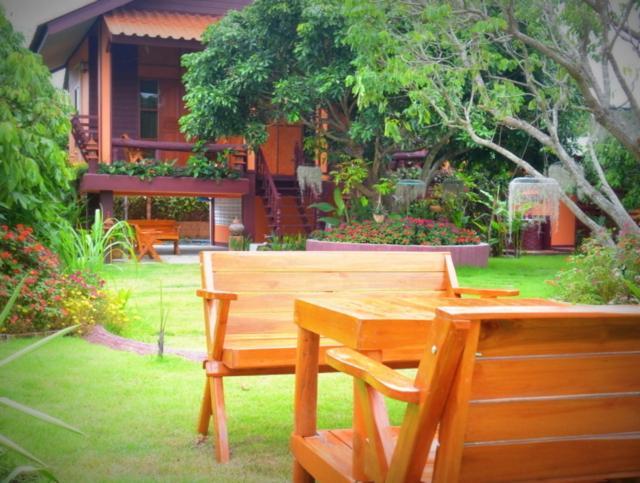 Resort Bansuan Thanormpat 2*