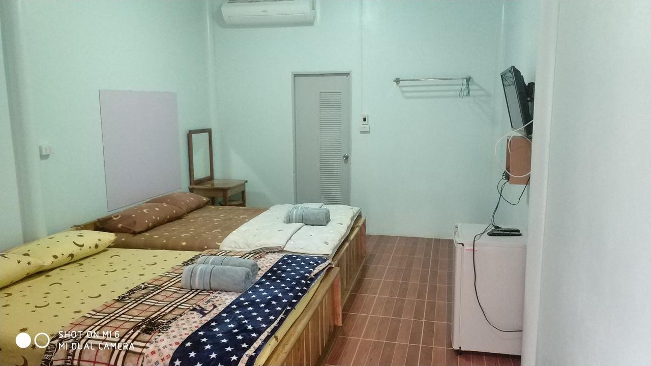 Baan Pak Phutawan Guest house Takat Ngao