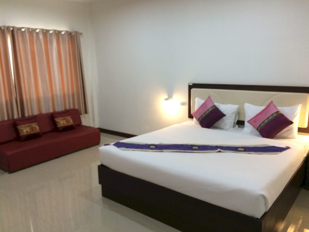 Phuket Airport 4* Ban Bo Han