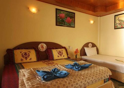 Dragon Hut Resort 3*