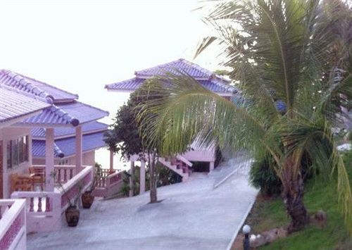 Resort Dragon Hut