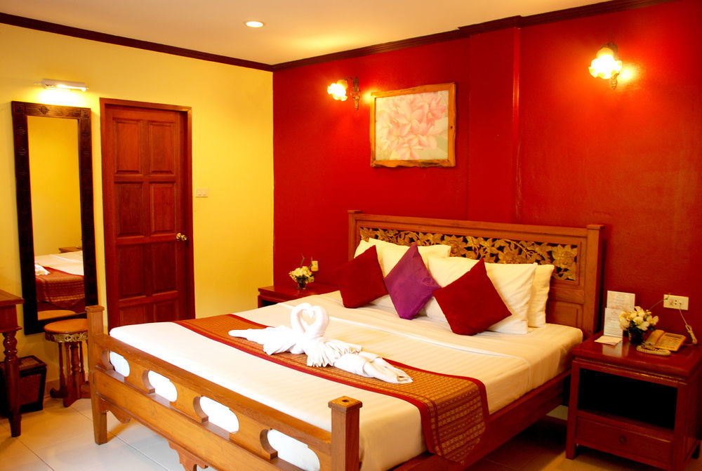 Sunset Beach Club & Spa Haad Rin