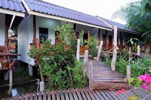 Sa-buy Country Hotel 2*