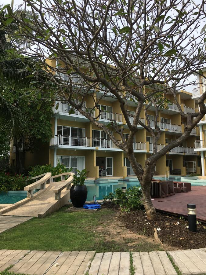 Seaside At Apartment *