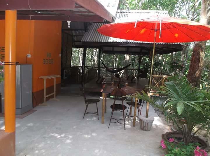 Guest house Dugong Koh Sukorn Ko Sukon