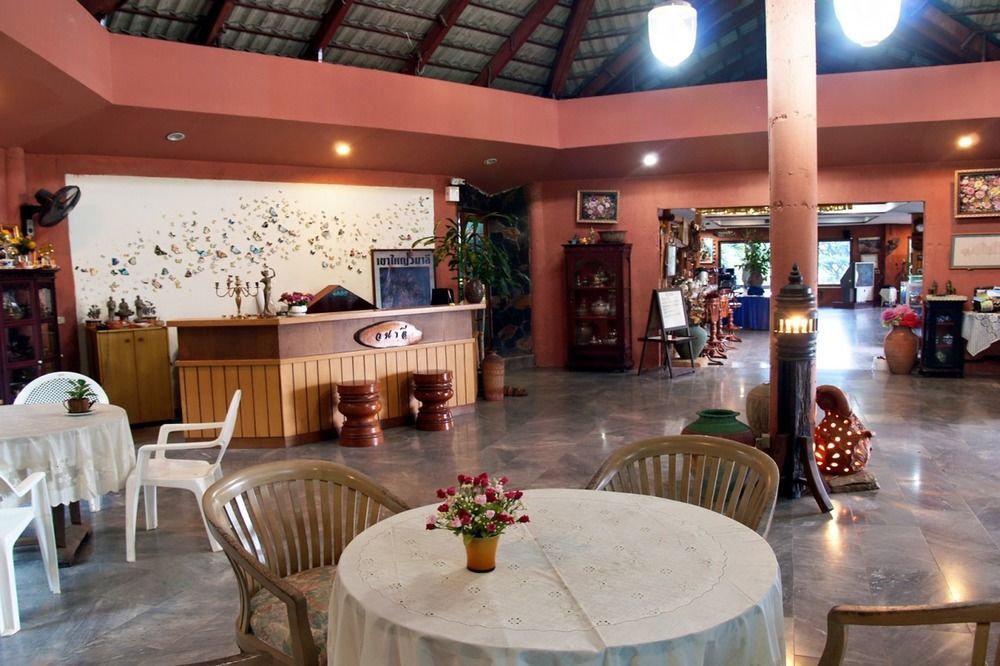 Khao Yai Wanalee And Hotel Pakchong