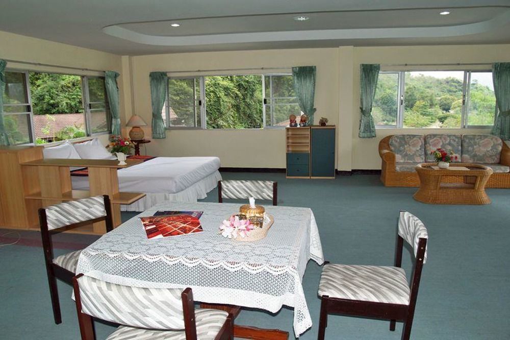 Hotel Khao Yai Wanalee And