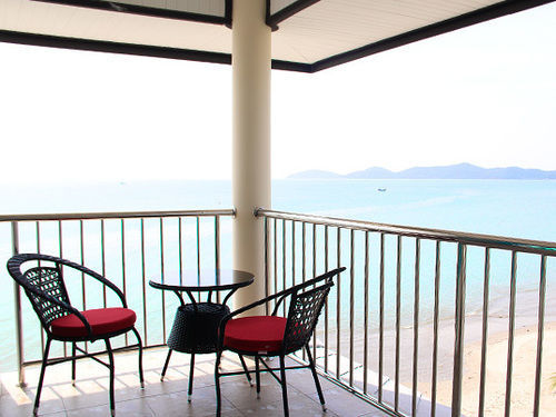 Resort Baan Faa Talaychan Chao Lao Beach
