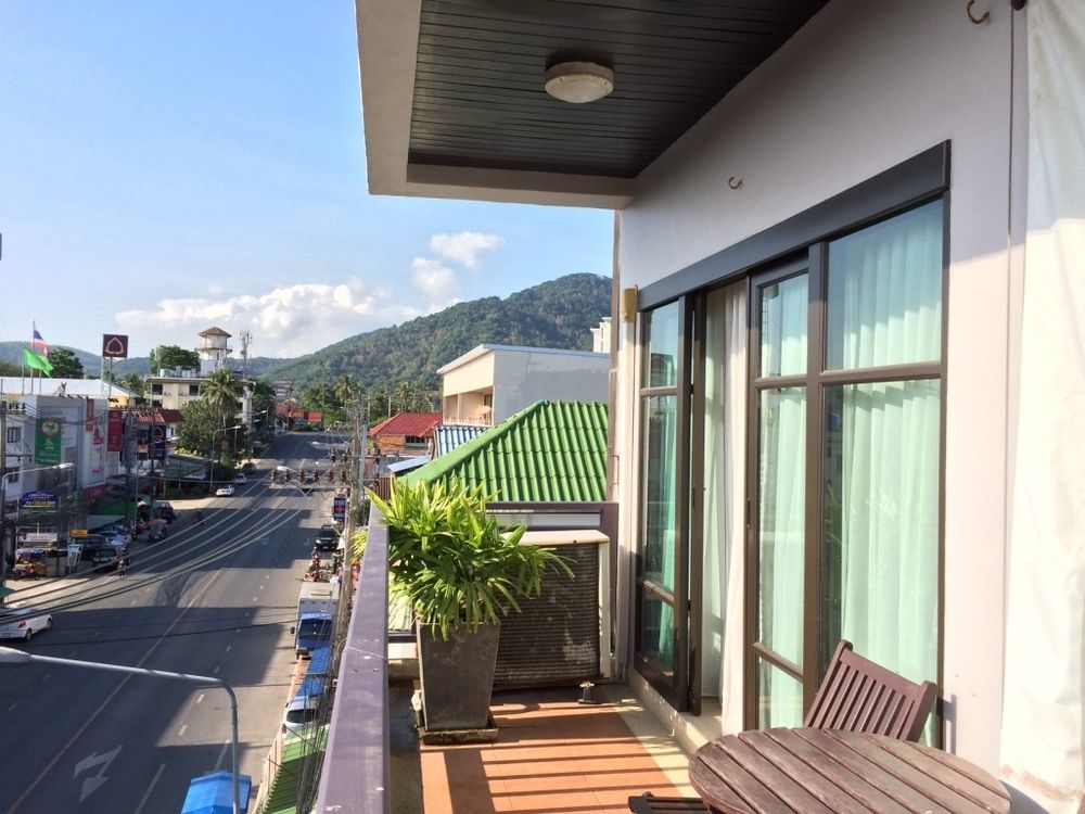 Hotel Enjoy's House & Cafe' 2*