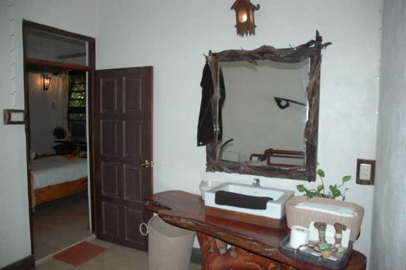 Momchailai Forest Retreat Kanchanaburi