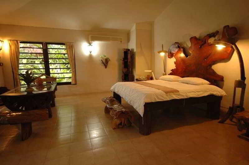 Momchailai Forest Retreat Resort 2*