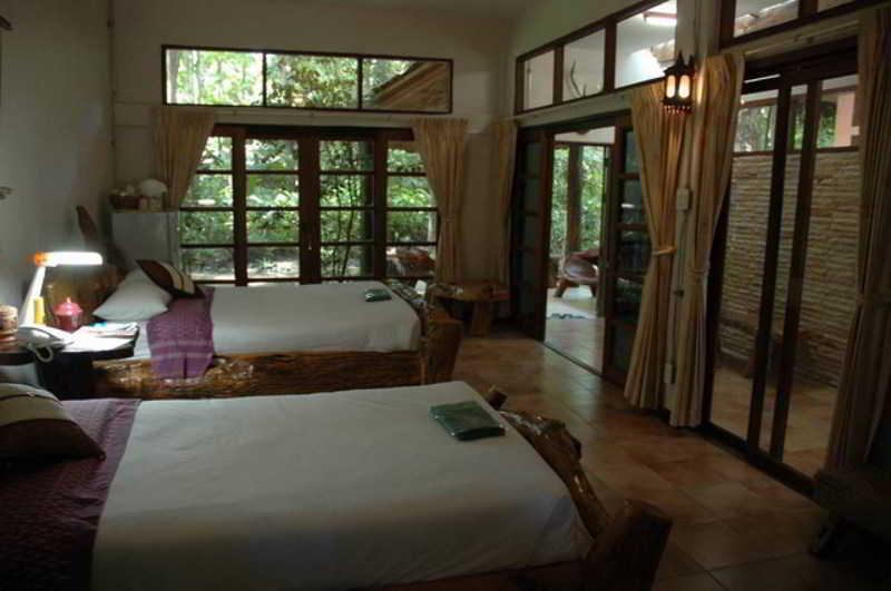 Resort Momchailai Forest Retreat Kanchanaburi