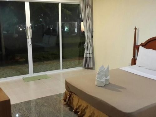 Star Light And Restaurant Resort Chumphon