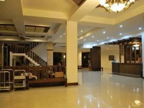 Hotel Nana Buri 3*