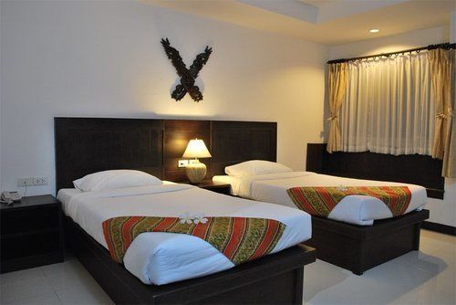 Nana Buri Hotel 3*