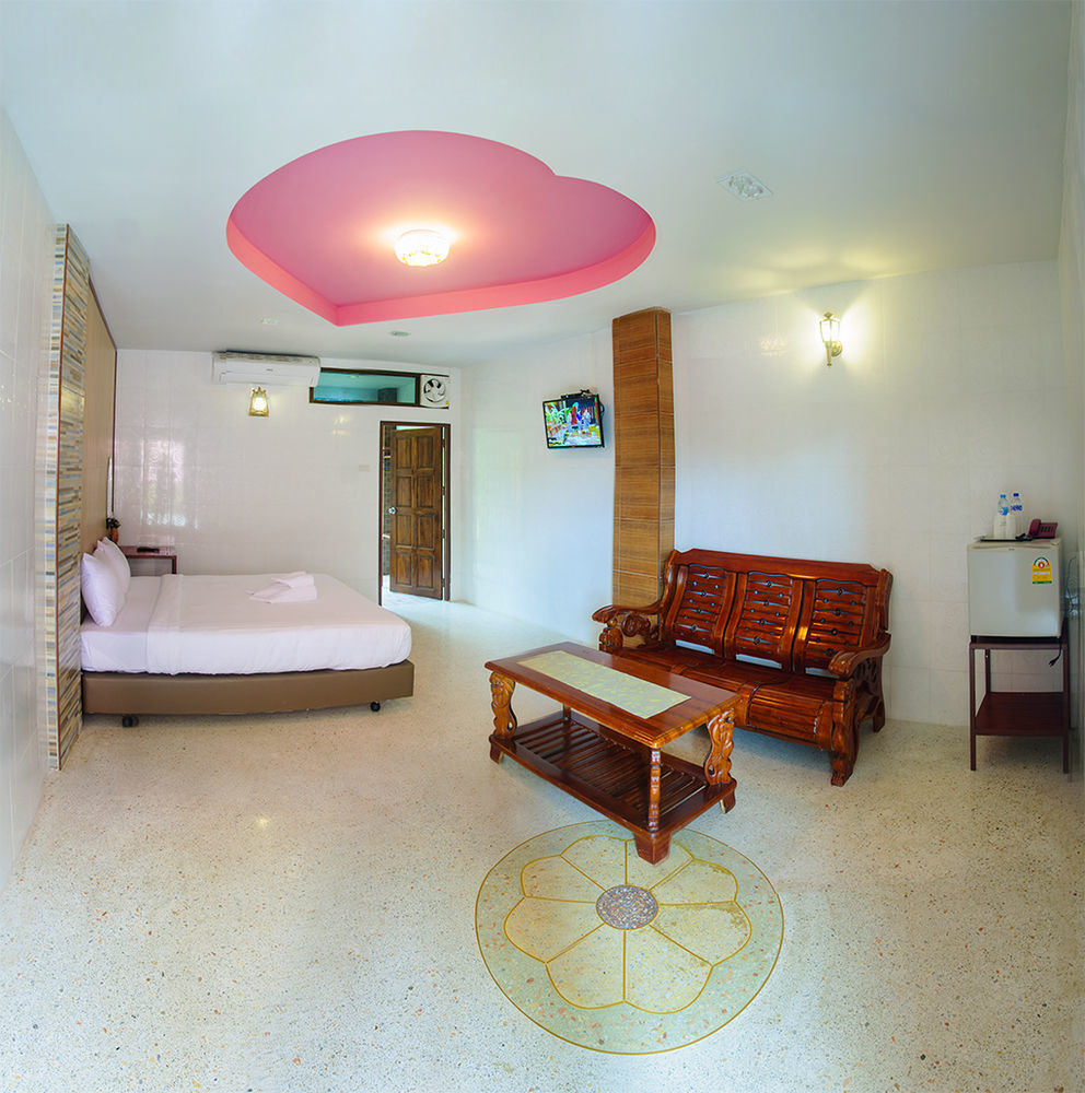 Salathai Hotel 3*