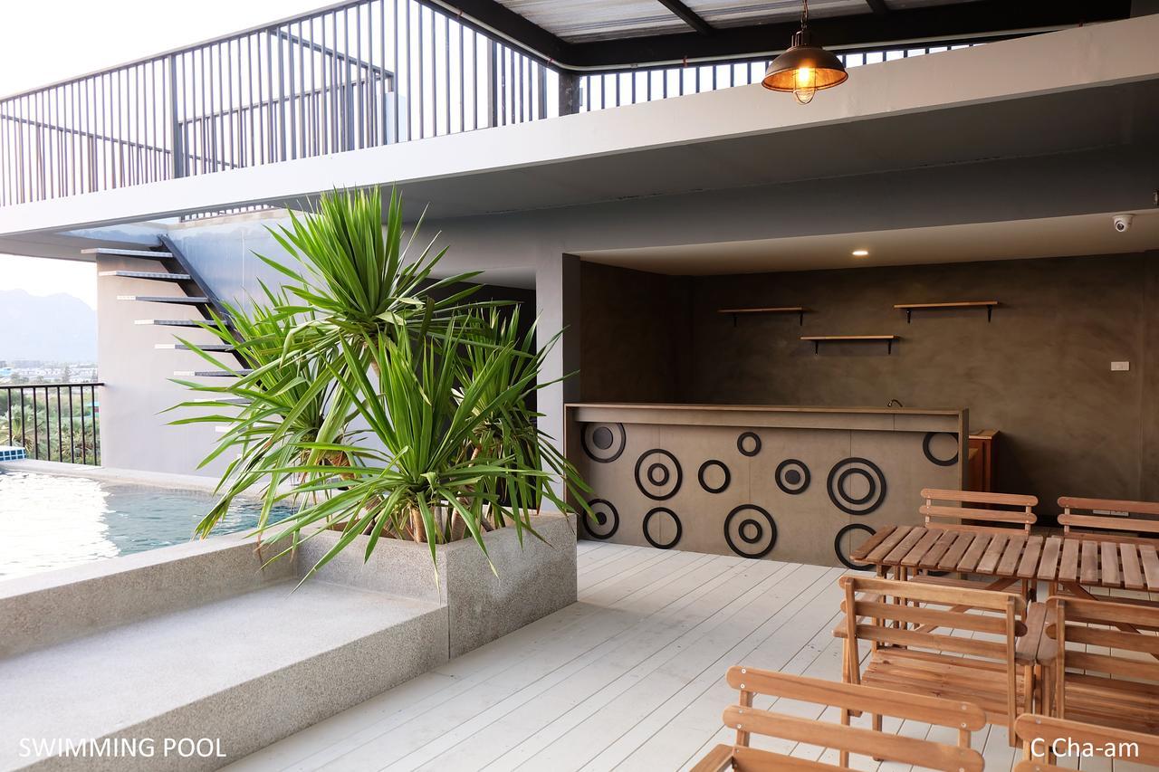 Hotel C