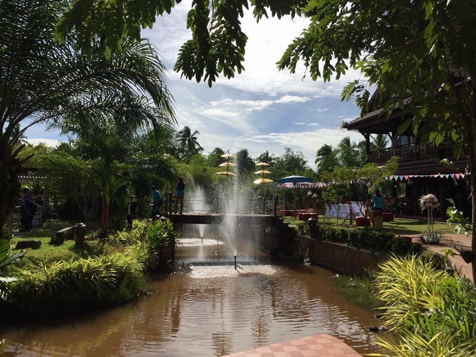 Ruean Thai Nai Bang By Pansak Surat Thani
