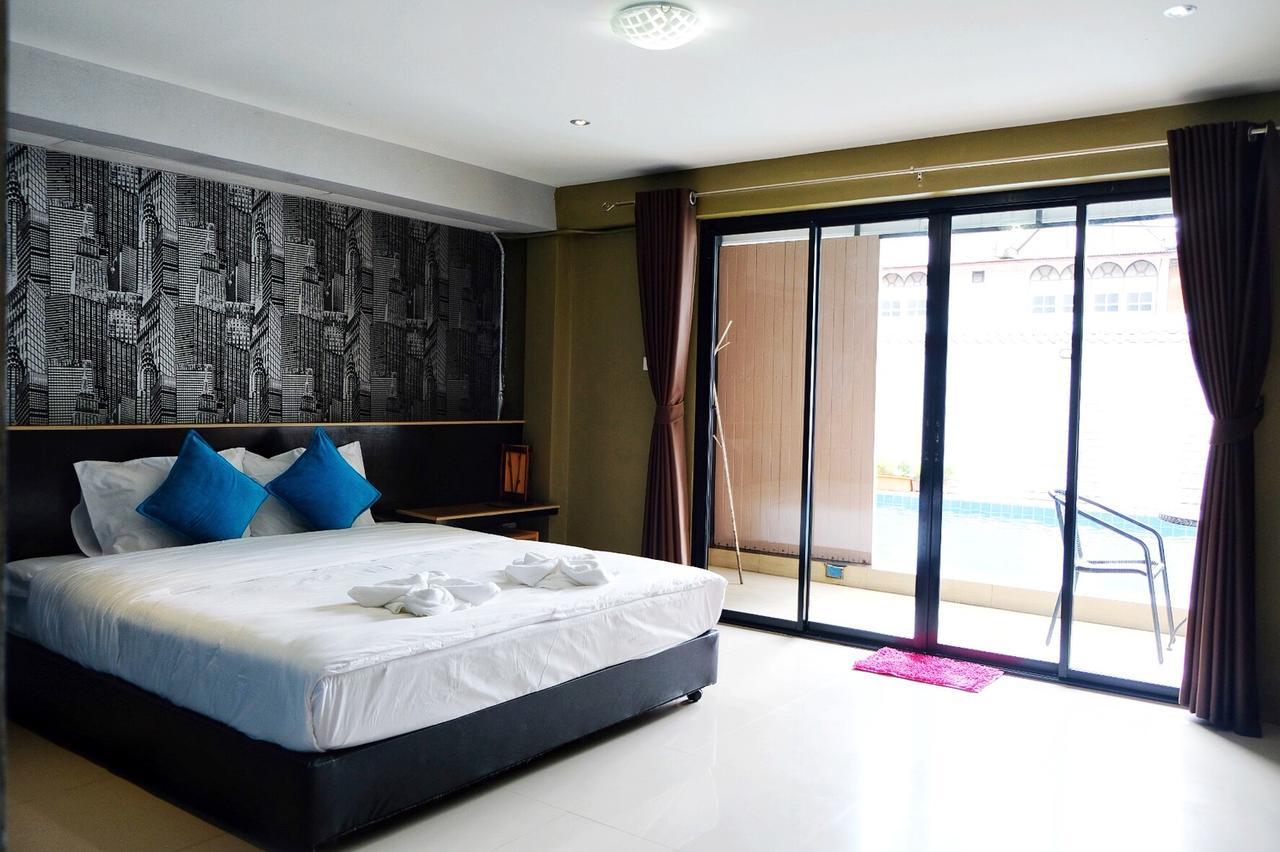 Royal Nine Hotel