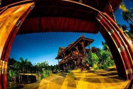 Resort Ruean Thai Nai Bang By Pansak Surat Thani