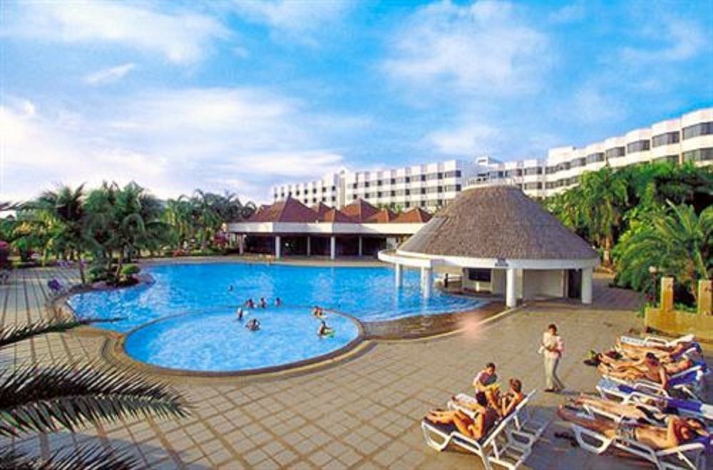 The Imperial & Convention Centre Hotel 4*