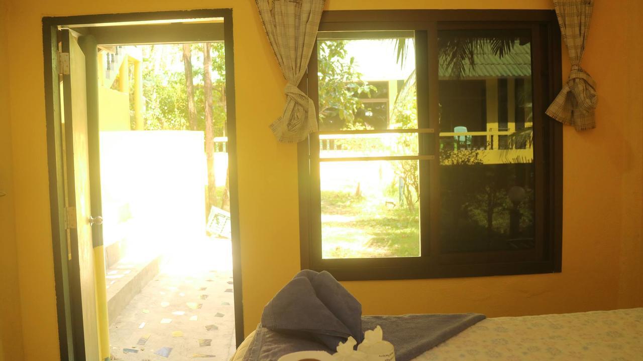 Island Aparthotel 2*