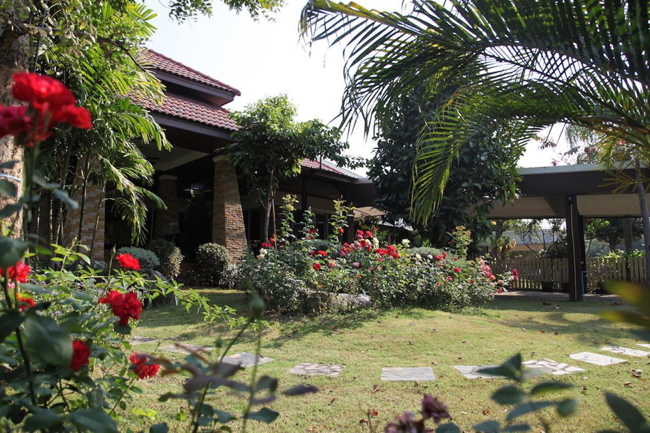 Villa Huanmei-chiangmai Private Rose San Sai
