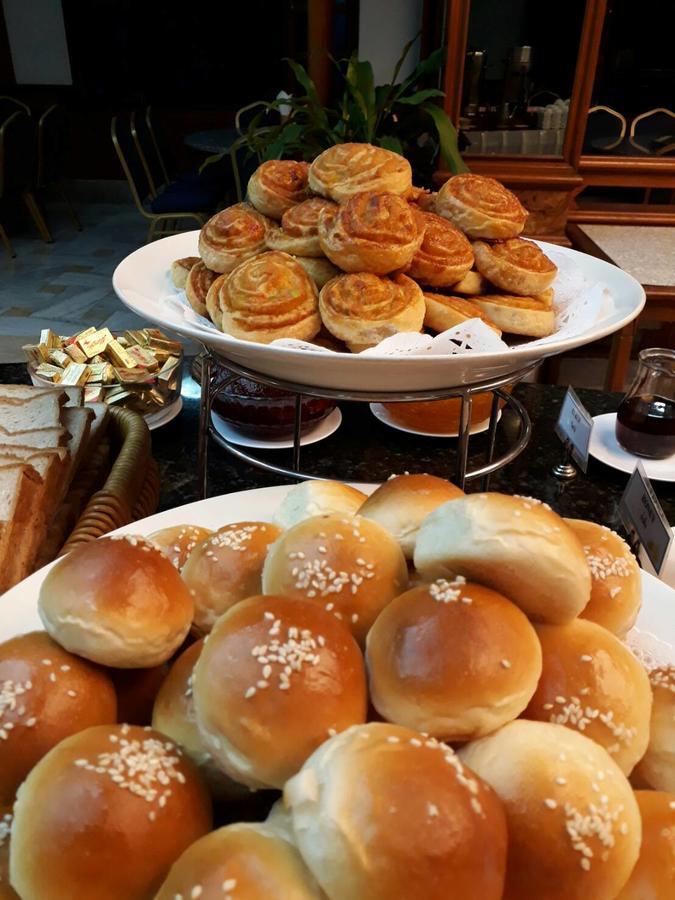 Hotel Royal Palace 3*