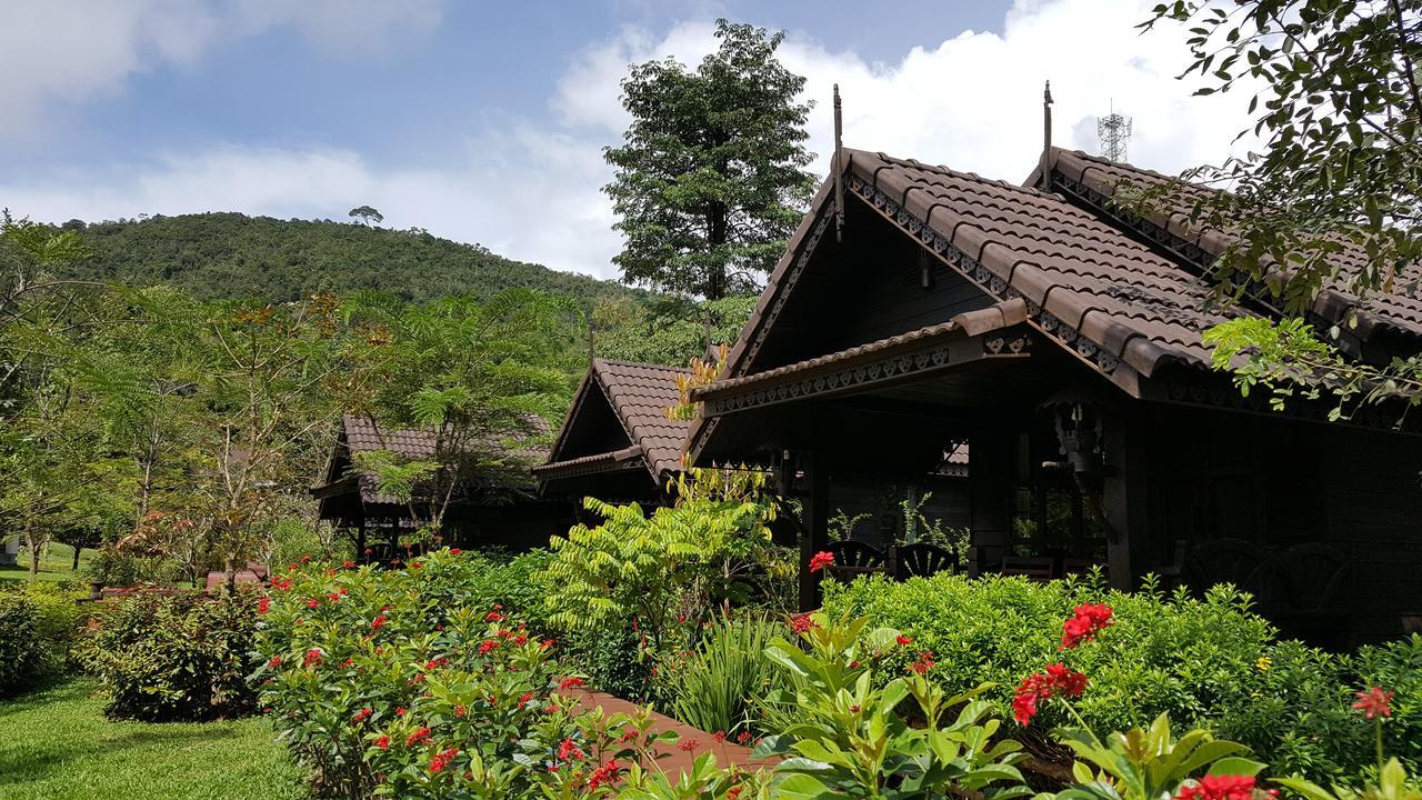 Montania Lifestyle Resort Khao Sok National Park