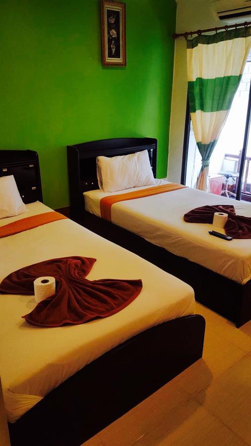 Lucky Guest house *