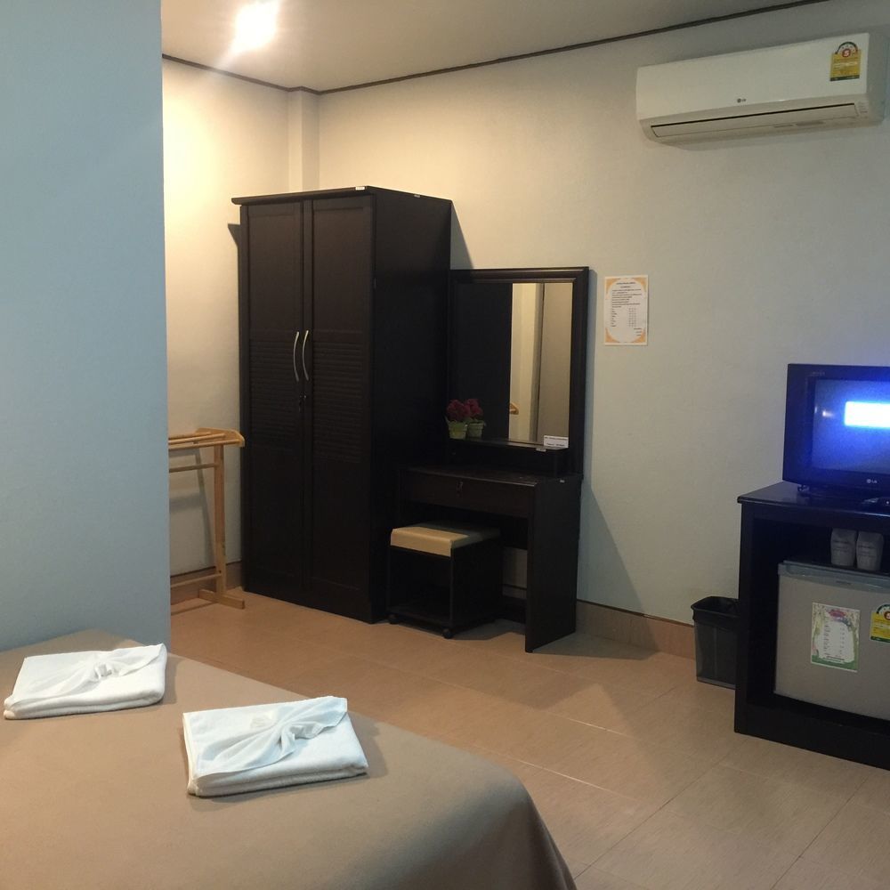 Phumthadarommanee 2* Khlong Thom