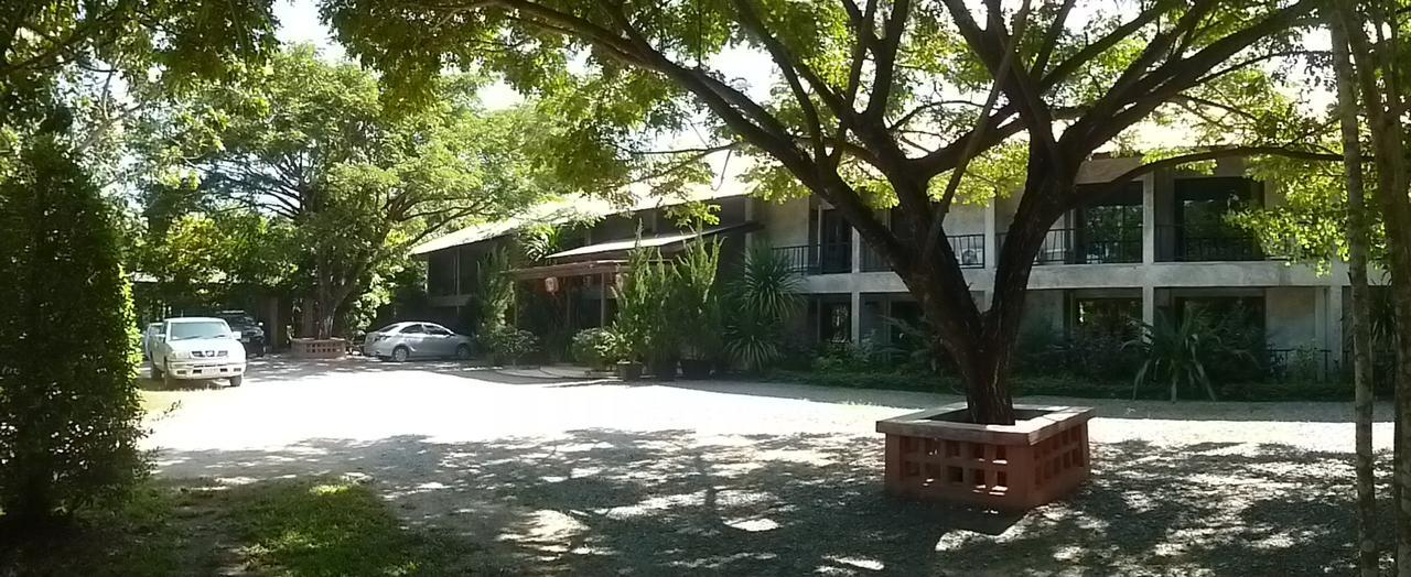 Resort Baan Suan Ramita 3*