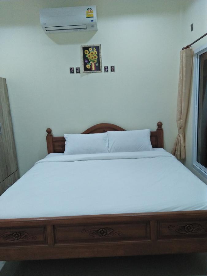 Khaolak Tusneem Guest house *